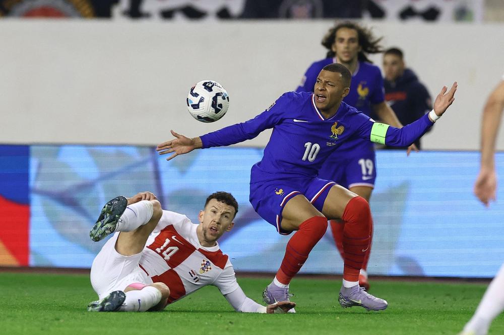 勇士力争三 勇士力争三